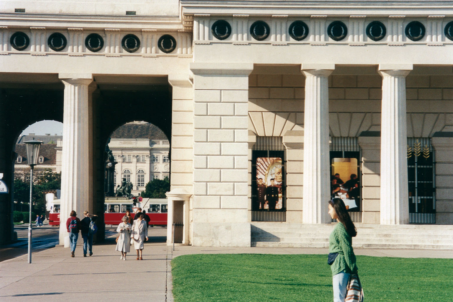 KUNST IM ÖFFENTLICHEN RAUM